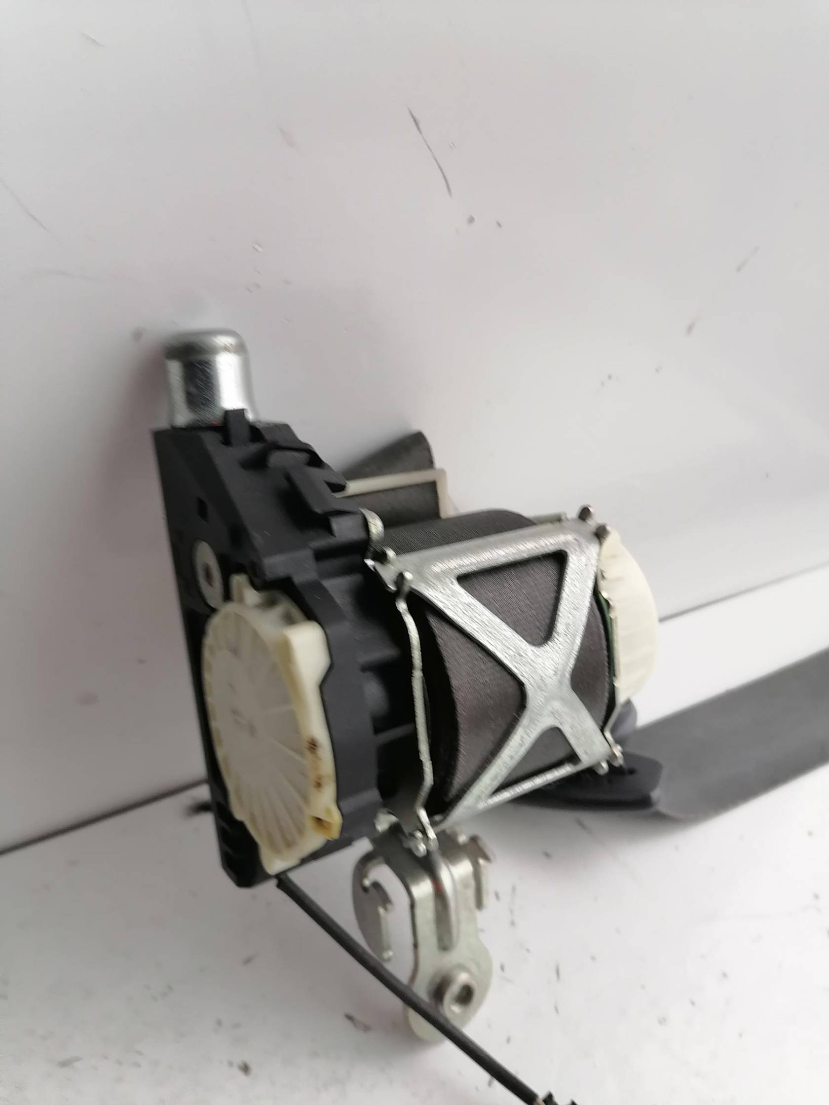 Cintura di sicurezza ant. sx.